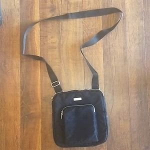 Black Baggallini Crossbody
